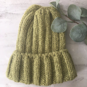 CHUNKY KNITTED BEANIE