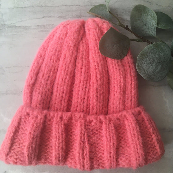 CHUNKY KNITTED BEANIE