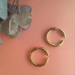 CIRCULAR FRONT BACK INFINITY HOOPS