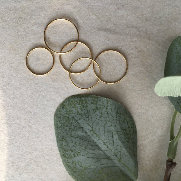 SET OF 5 SUPER FINE SILVER RINGS